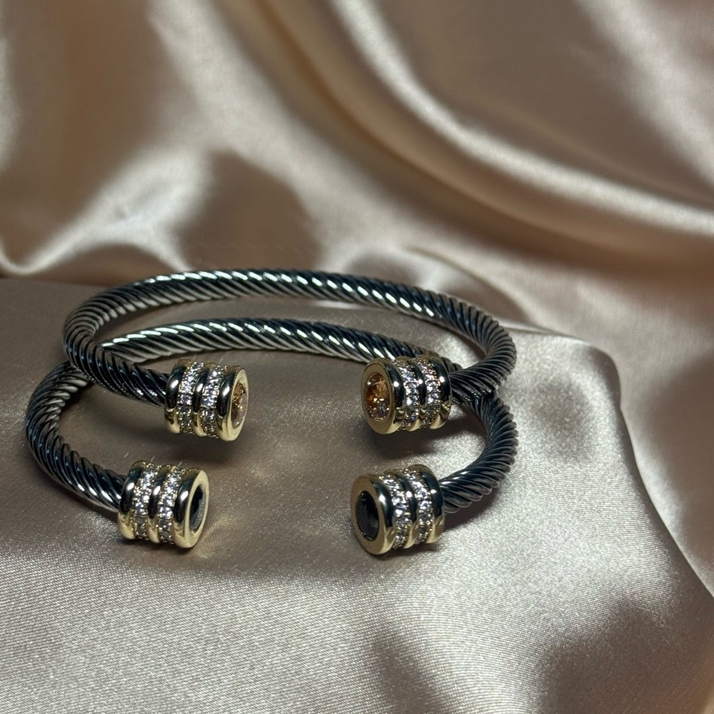 Elegant Gold and Silver Women's Bracelet